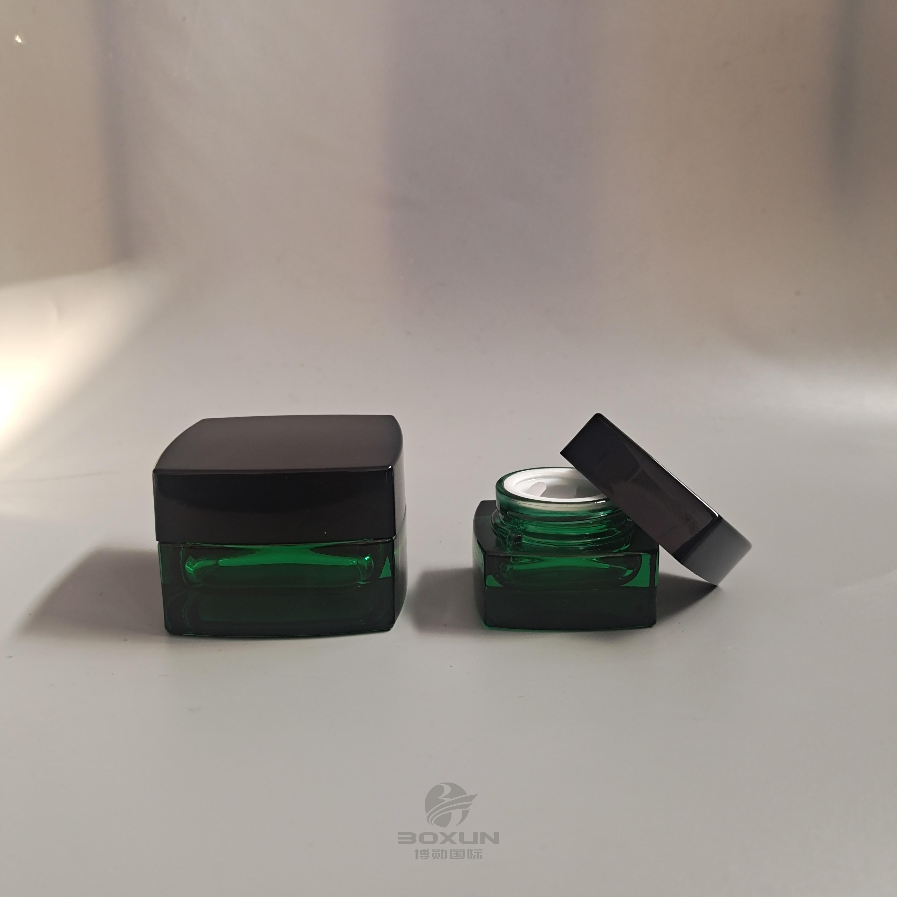 Square cosmetic set bottle-02